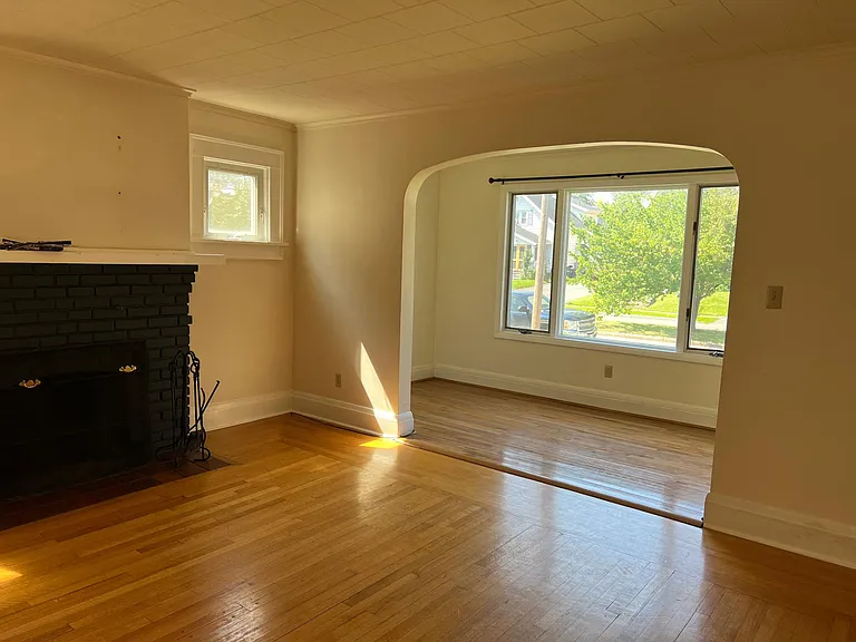 355 Forest Hill Dr #2 — Photo 4