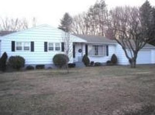 26 Richard Dr, Hamden, CT 06514