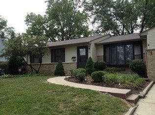 210 N Norman Dr, Palatine, IL 60074