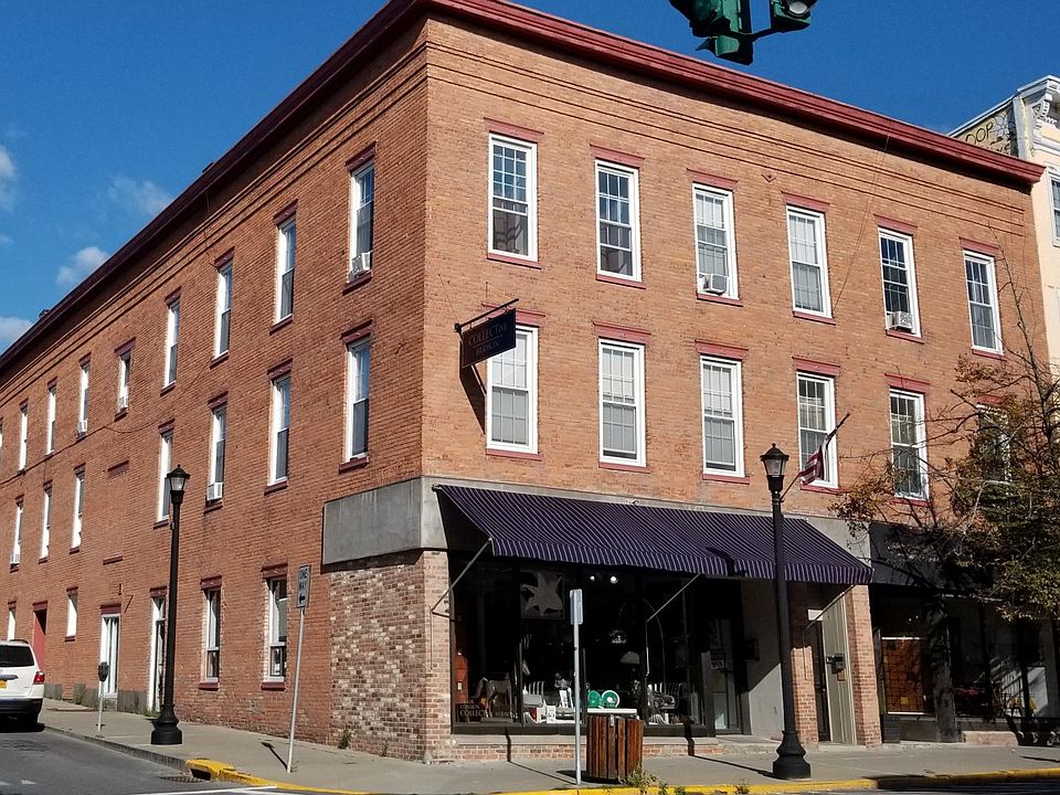 1st image of 602 Warren St #5