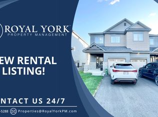 24 Atop Ln, Ottawa, ON K1X0H2