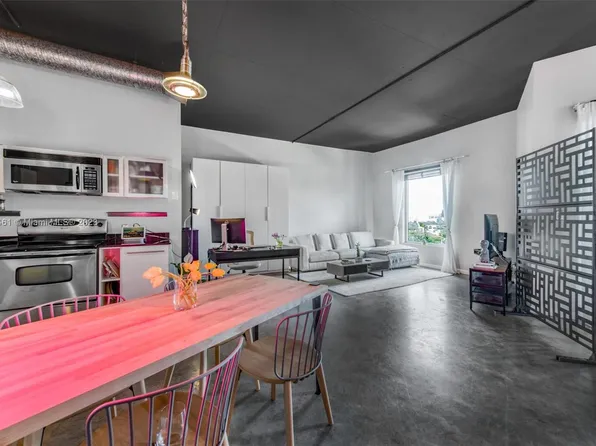 10 SW South River Dr APT 1207, Miami, FL 33130