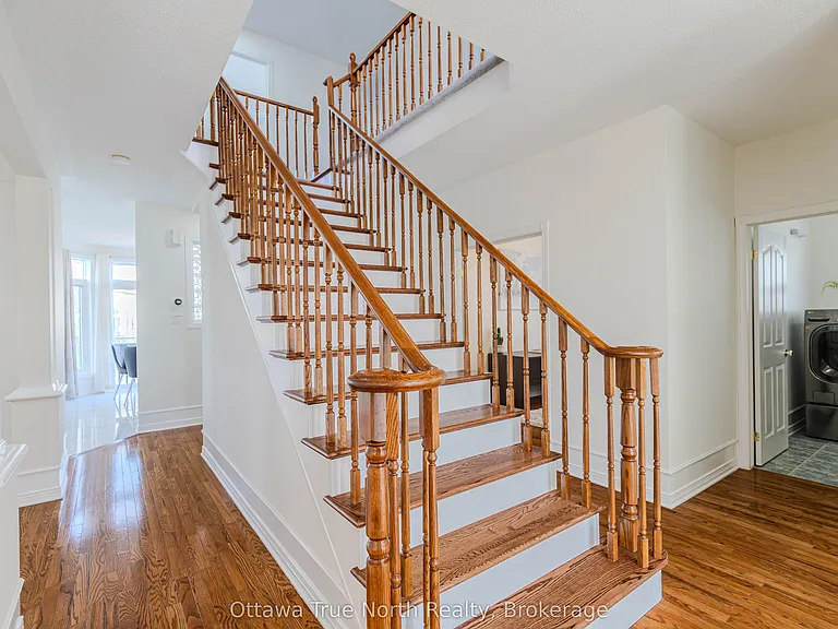 19 Black Tern Cres — Photo 5