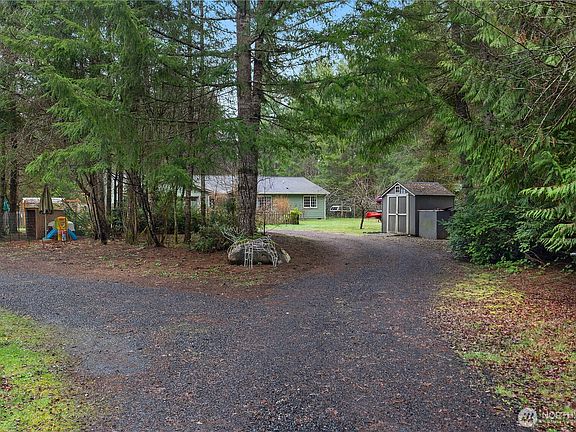 4th image of 30 SE Mariner Lane