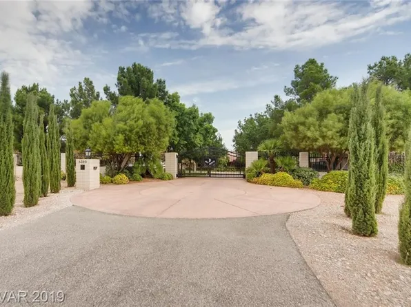 8390 W Windmill Ln, Las Vegas, NV 89113