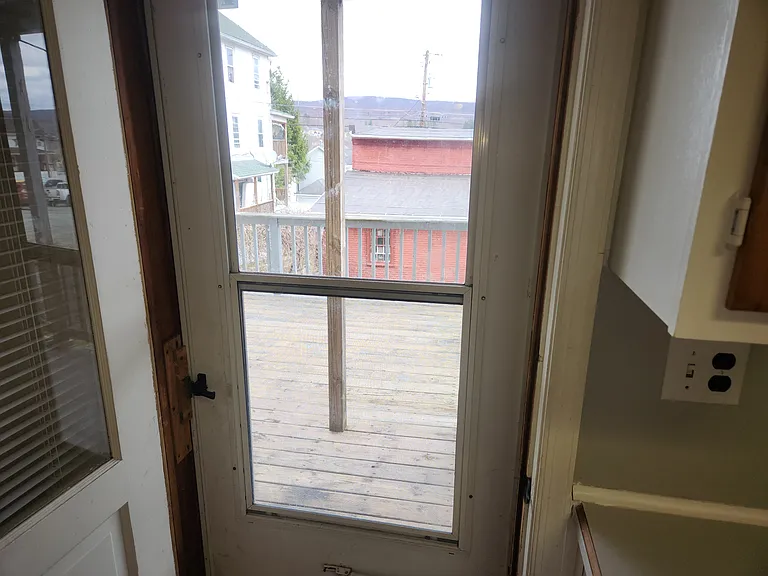 614 Main St #B1 — Photo 6