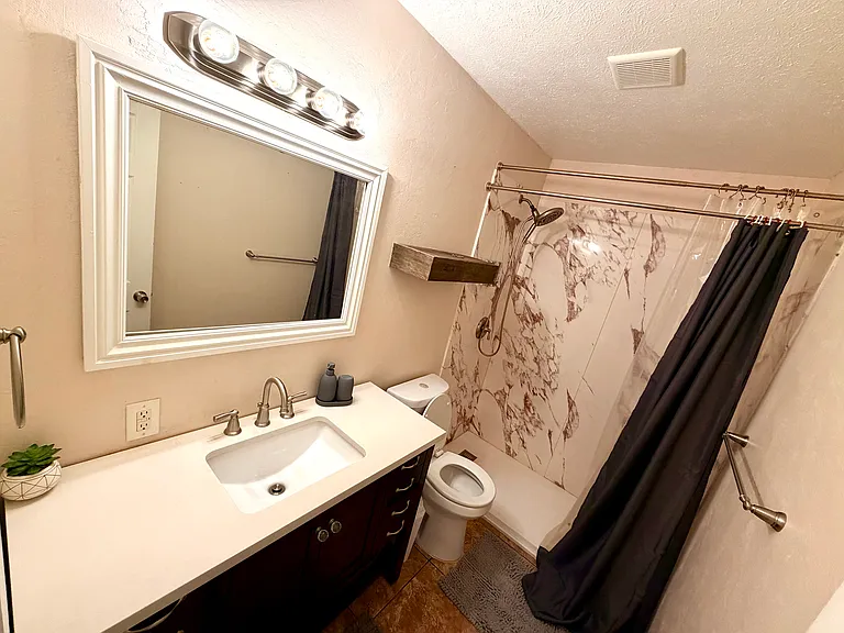 218 Baylor Cir — Photo 9