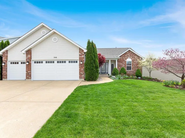 748 Berrywine Ln, Arnold, MO 63010