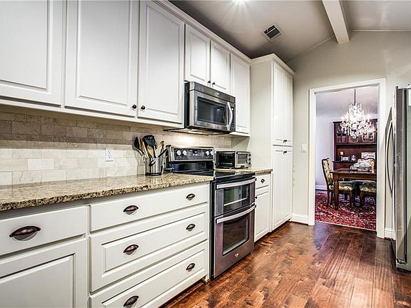 5th image of 6011 Daven Oaks Dr