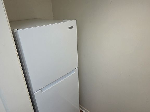 5th image of 102 N Repauno Ave APT 7