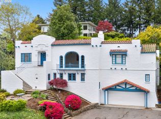 2959 SW Bennington Dr, Portland, OR 97205