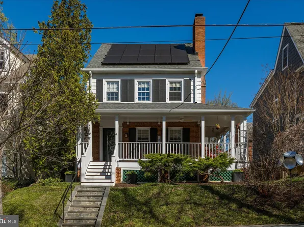 4445 Faraday Pl NW, Washington, DC 20016