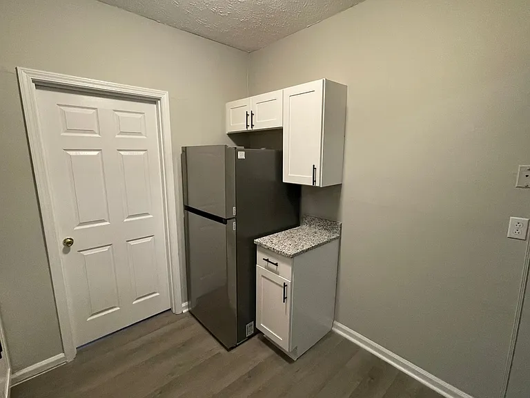 208 Lakeshore Dr #19 — Photo 15