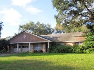 7 Richland Cir, Angleton, TX 77515