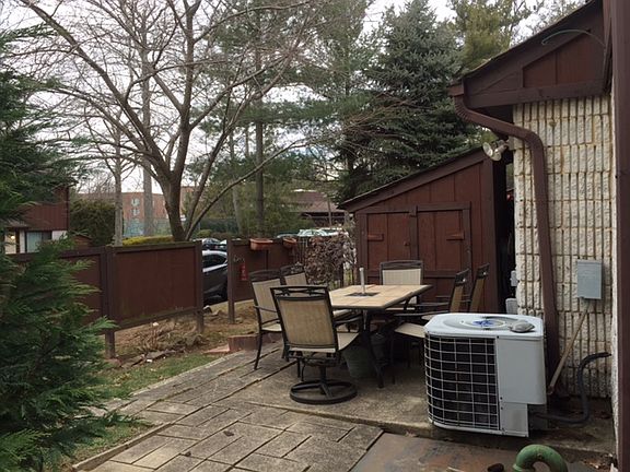 3rd image of 115 Pierpont Pl