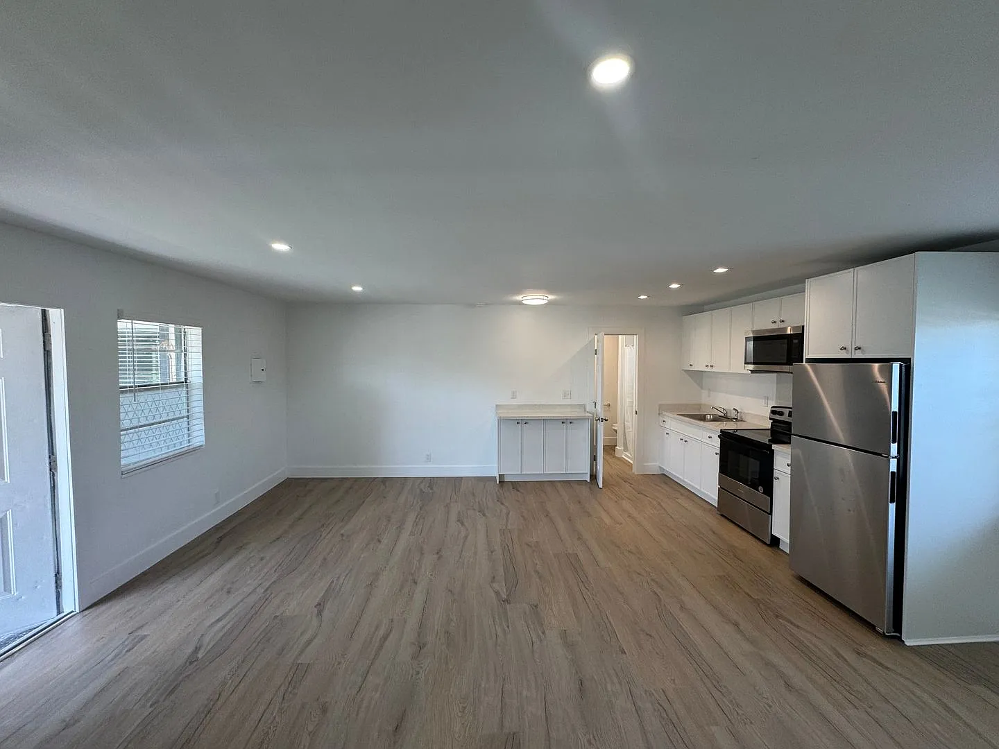 La Siesta Apartments I LLC — Photo 3