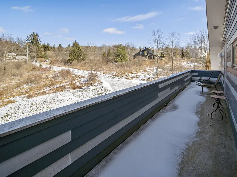 135 Muzzy Rd — Photo 27