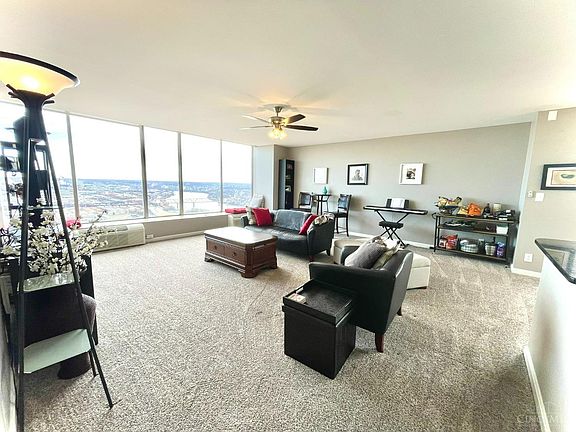 4th image of 810 Matson Pl Unit 1107