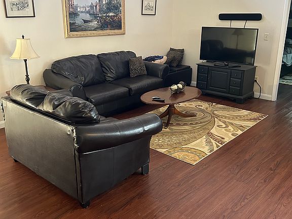 4th image of 2797 Autumn Green Dr