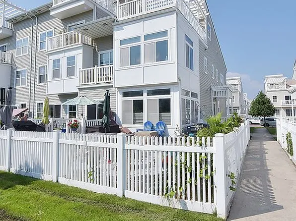 6311 Ocean Ave N Floor 1, Arverne, NY 11692