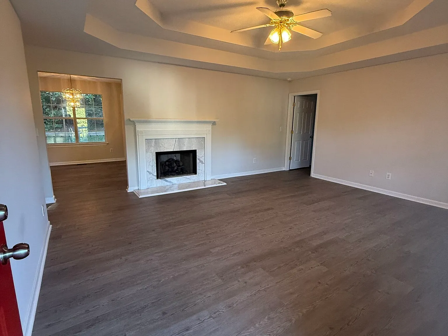 3 bed, 2.0 bath, 1495 sqft, $2,100 — Photo 2