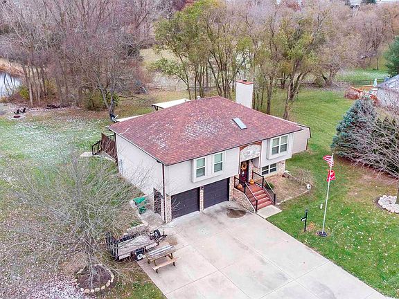 5th image of 52358 Country Acres Dr