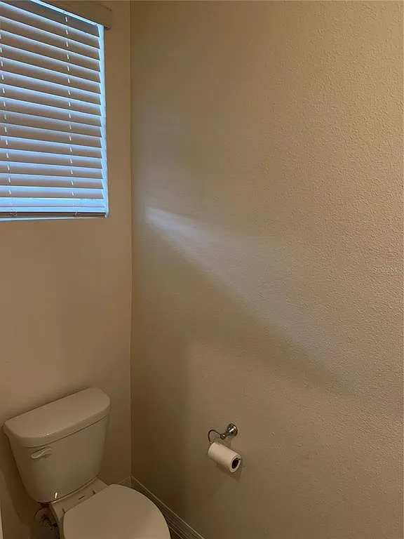 3 bed, 2.5 bath, 1673 sqft, $1,850 — Photo 4