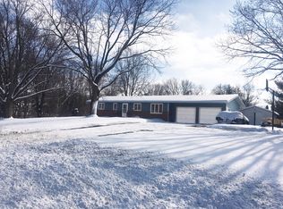 9157 Highway 7, Saint Bonifacius, MN 55375