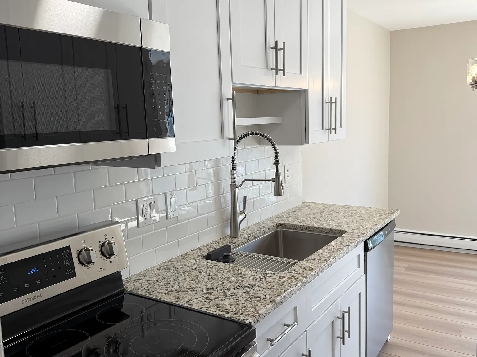 315 Solon Rd — Photo 1