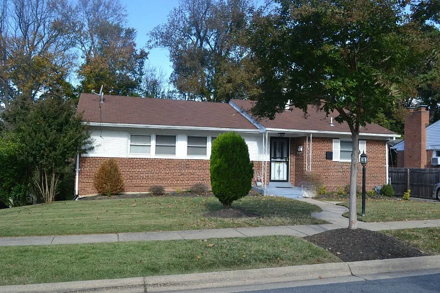 1102 Burketon Rd photo 1