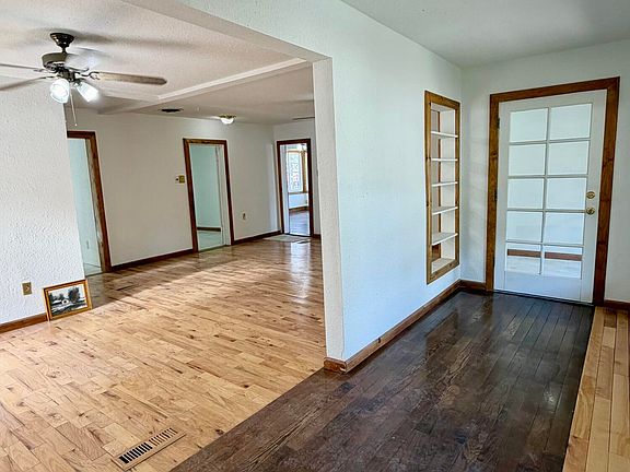 5th image of 201 S Church Ave