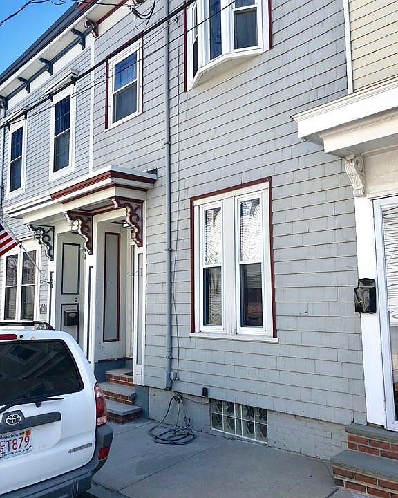 2nd image of 13 Colebrook St