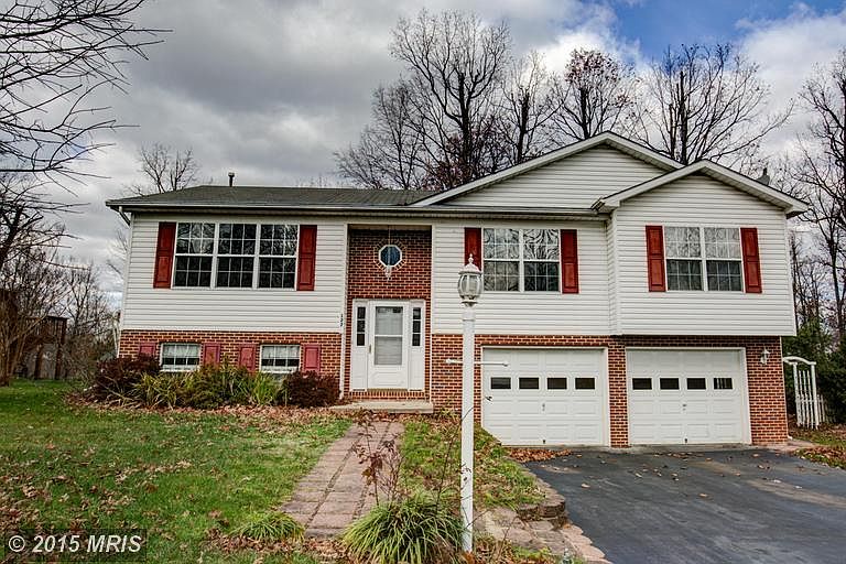 1st image of 127 Rebecca Dr