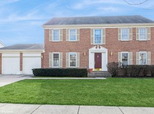 721 Kylemore Dr, Des Plaines, IL