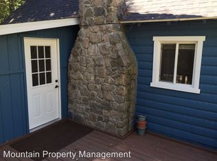 1079 Playground Dr, Crestline, CA 92325