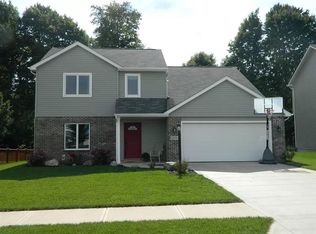 2251 Laurelwood Dr, Warsaw, IN 46580