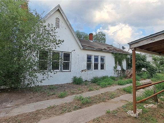 2nd image of 709 W Lee Ave