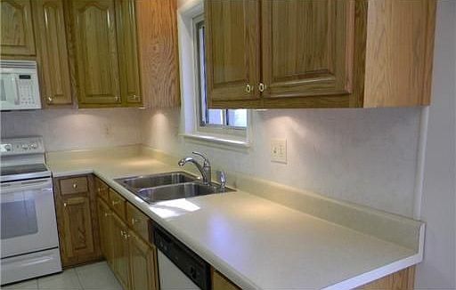 5th image of 2617 Bayou Oaks Dr