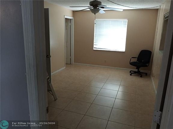 5th image of 5911 NE 14th Ln APT 502