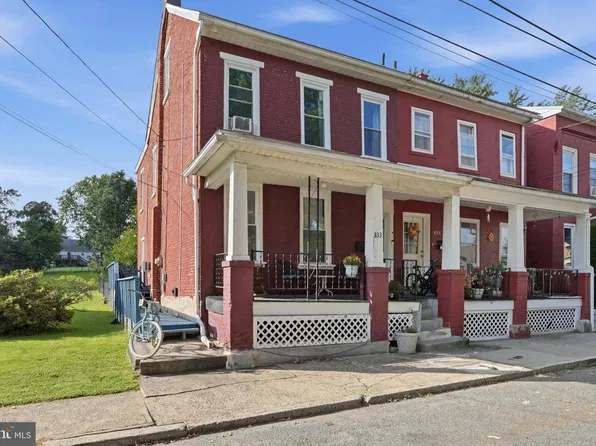 833 Monroe Ave, Pottstown, PA 19464