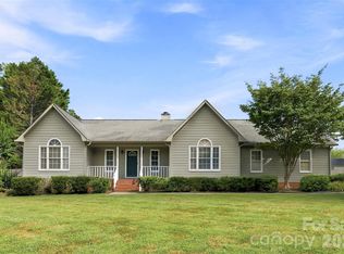 108 Shade Tree Ct, Gastonia, NC 28056
