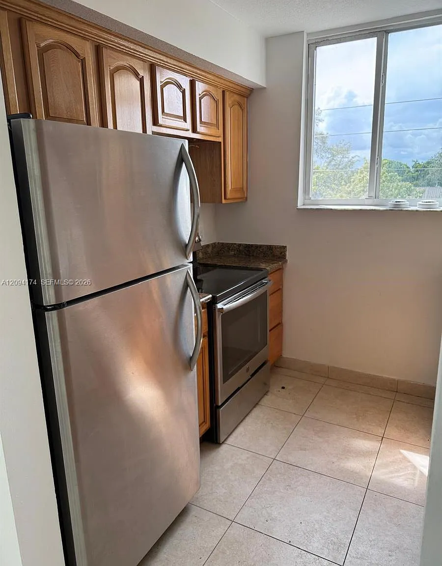 2 bed, 2.0 bath, $1,850 — Photo 3