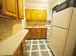 34-47 42nd St #4, Long Island City, NY 11101
