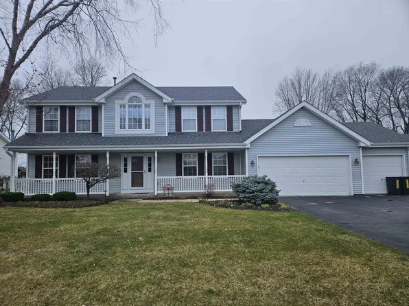 10590 Meadowsweet Ln, Roscoe, IL 61073