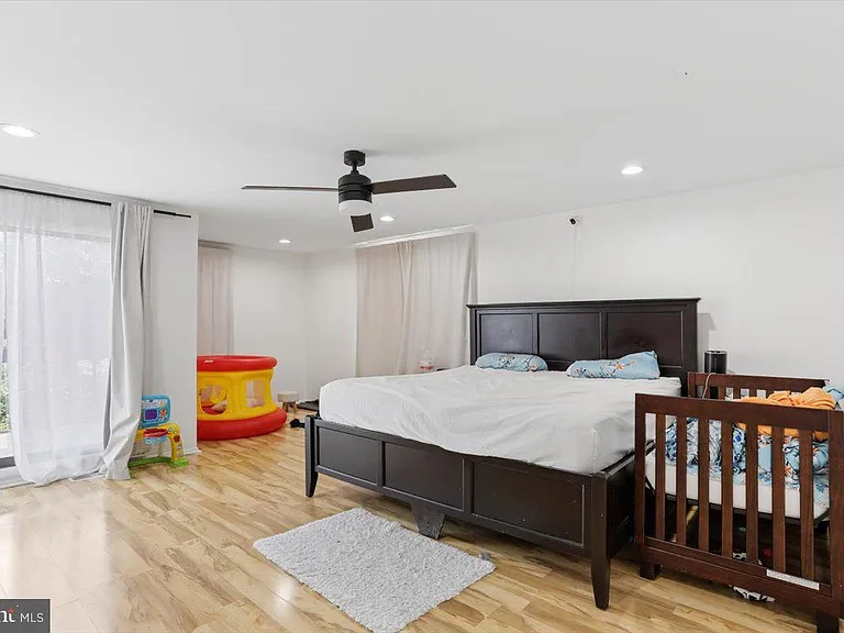 129 Willow Pl — Photo 13