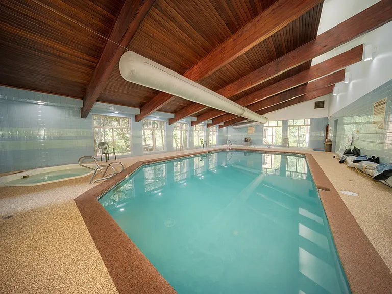 203 Village Dr #11-32 — Photo 23