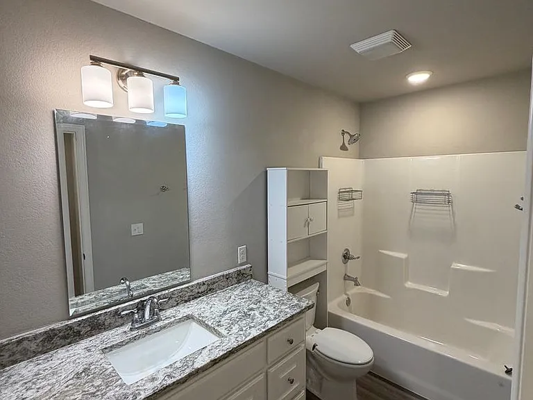 111 N Elliott St #A — Photo 11