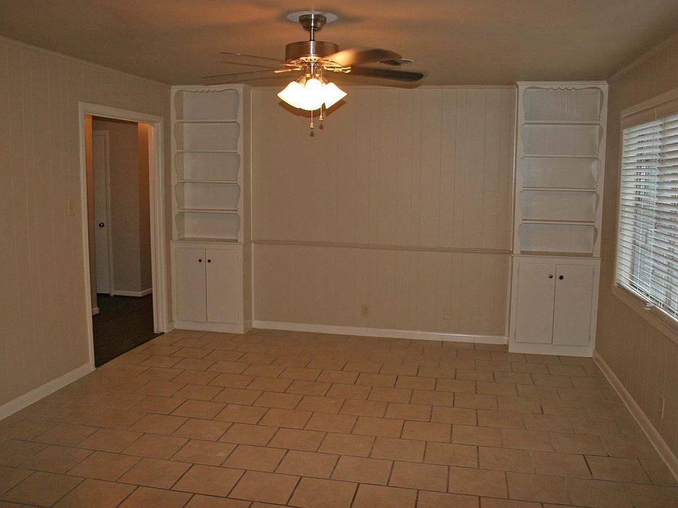 1st image of 2521 Rockwood Ln