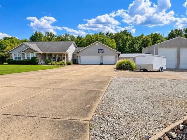196 Indian Prairie Ln, Union, MO 63084