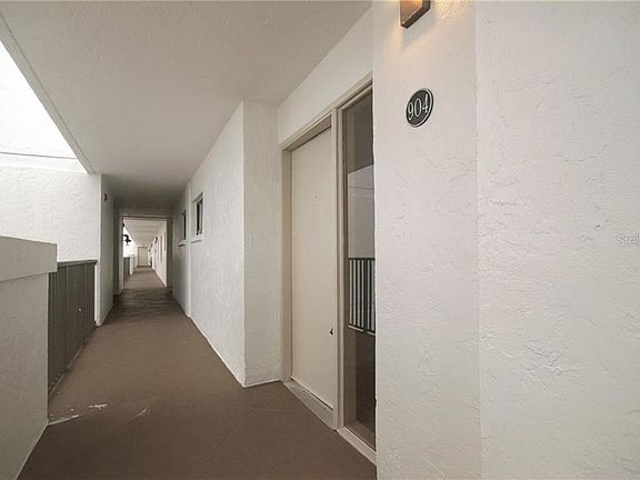 4th image of 11 Sunset Dr APT 904